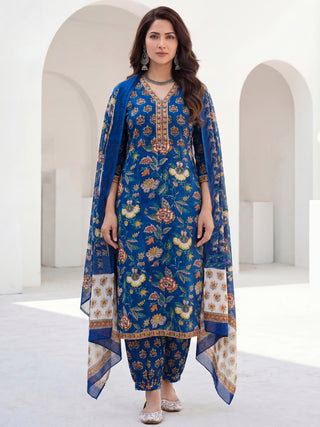 Gazal Sonam Set Of Kurta Pants Dupatta