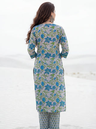 Aina Chitra Set Of Kurta Pants Dupatta