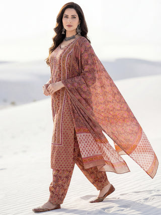 Gazal Suhani Set Of Kurta Pants Dupatta