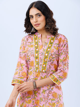 Aina Fiza Straight Kurta