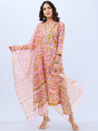 Aina Fiza Set Of Straight Kurta Pants Kota Dupatta