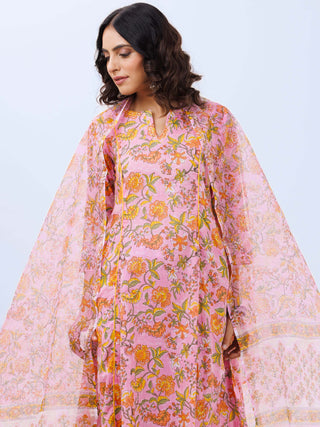 Aina Samah Set Of Kali Kurta Pants Dupatta