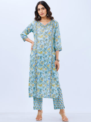 Aina Prerna Set Of Kurta Pants Kota Dupatta