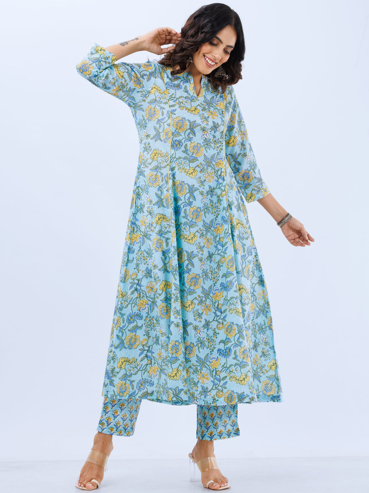 Aina Nagma Kali Kurta