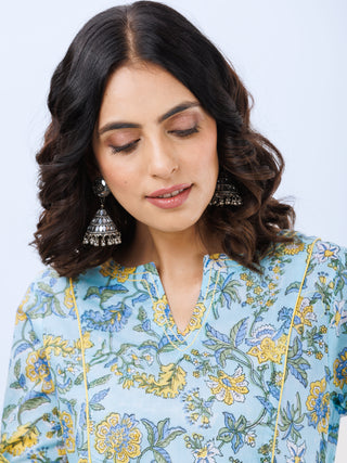 Aina Nagma Set Of Kali Kurta Pants Dupatta