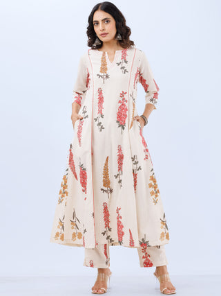 Aina Noor Set Of Kali Kurta Pants Dupatta