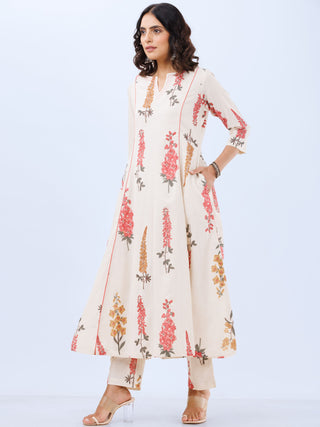 Aina Noor Set Of Kali Kurta Pants Dupatta