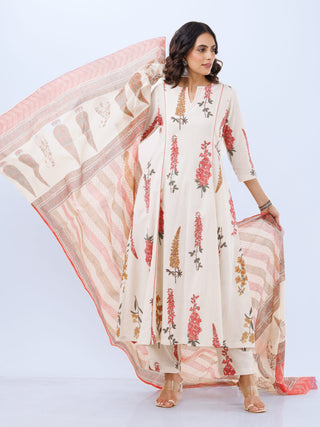 Aina Noor Set Of Kali Kurta Pants Dupatta