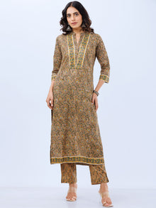 Aina Divya Kurta
