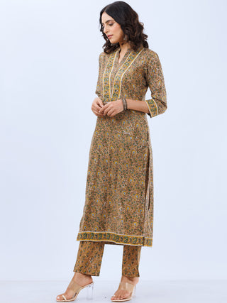 Aina Divya Kurta