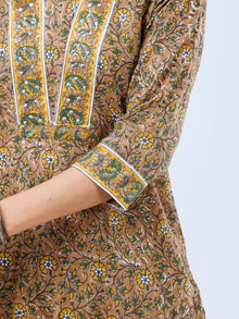 Aina Divya Kurta