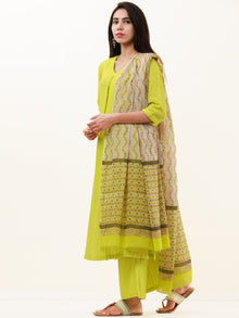 Roz Mannat Set Of Kurta Pants Kota Dupatta