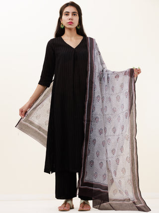 Roz Pari Set Of Kurta Pants Kota Dupatta