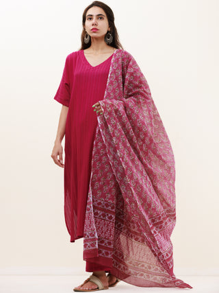 Roz Falak Set Of Kurta Pants Kota Dupatta