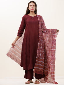 Roz Aaina Set Of Kurta Pants Kota Dupatta