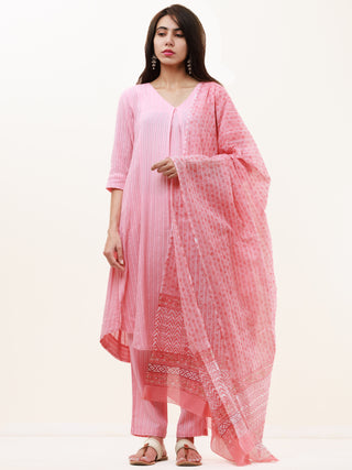Roz Sonam Set Of Kurta Pants Kota Dupatta