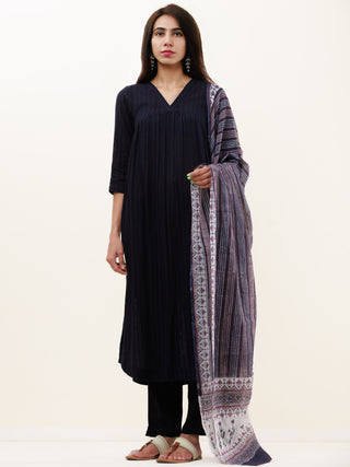 Roz Sunaina Set Of Kurta Pants Kota Dupatta