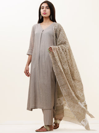 Roz Naina Set Of Kurta Pants Kota Dupatta