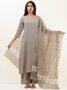 Roz Tara Set Of Kurta Pants Kota Dupatta