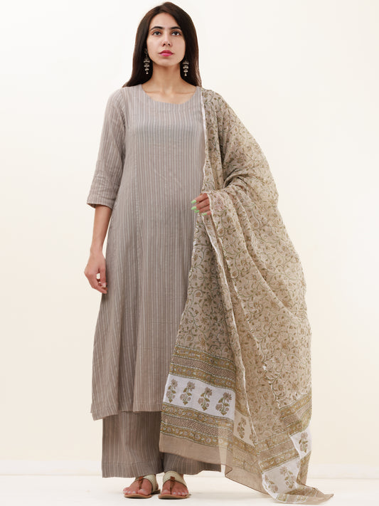 Roz Tara Set Of Kurta Pants Kota Dupatta
