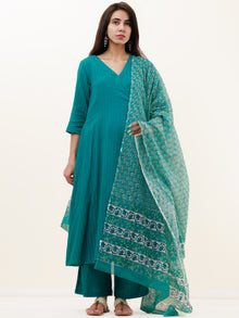 Roz Parizaad Set Of Kurta Pants Kota Dupatta