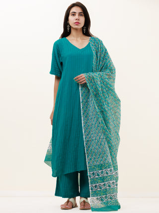 Roz Samah Set Of Kurta Pants Kota Dupatta