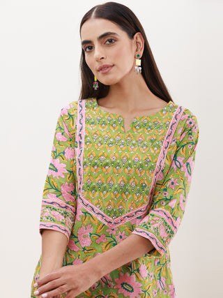 Utsav Saimara Kurta