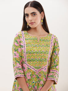 Utsav Saimara Set Of Kurta Pants Dupatta