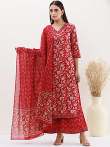 Utsav Raina Set Of Kurta Palazzo Dupatta