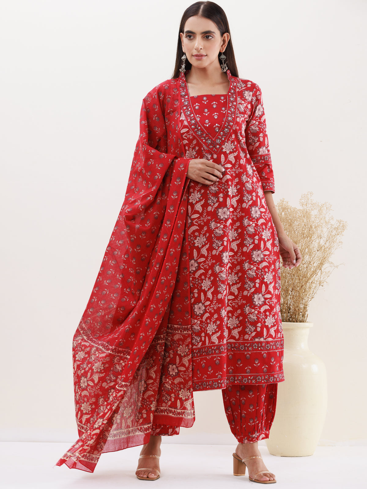 Utsav Parizaad Set Of Kurta Afghani Pants Dupatta