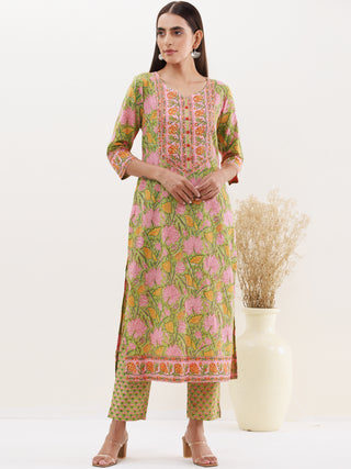 Rozana Upasana Set Of Kurta Pants Kota Doria Dupatta