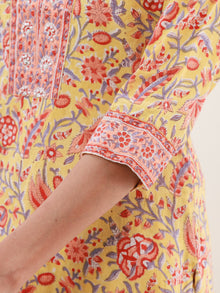 Rozana Mohak Set Of Kurta Salwar Pants Dupatta