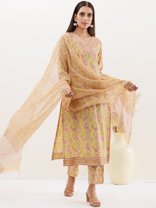 Rozana Mehreen Set Of Kurta Pants Kota Doria Dupatta