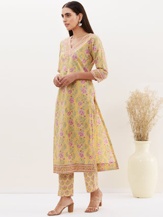 Rozana Mehreen Set Of Kurta Pants Kota Doria Dupatta