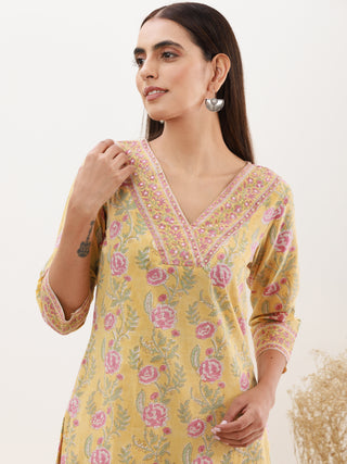 Rozana Mehreen Set Of Kurta Pants Kota Doria Dupatta