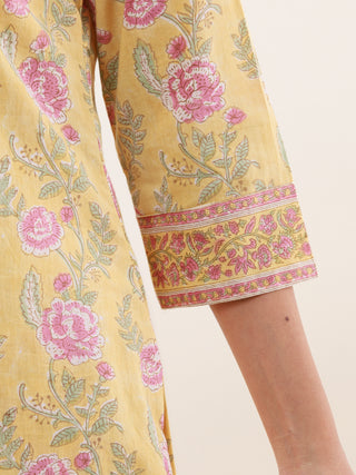 Rozana Mehreen Set Of Kurta Pants Kota Doria Dupatta