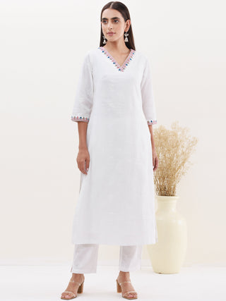 Gulmarg Aaina Set Of Kurta & Pants