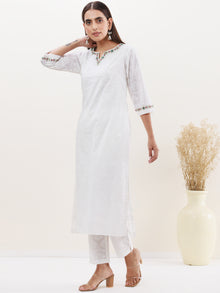 Gulmarg Pari Set Of Kurta Pants Dupatta