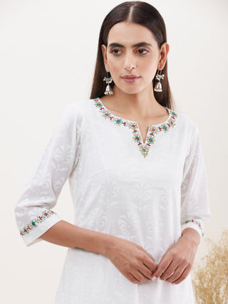 Gulmarg Midha Set Of Kurta Pants Dupatta