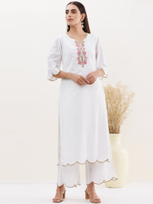 Gulmarg Beena Set Of Kurta Pants Dupatta