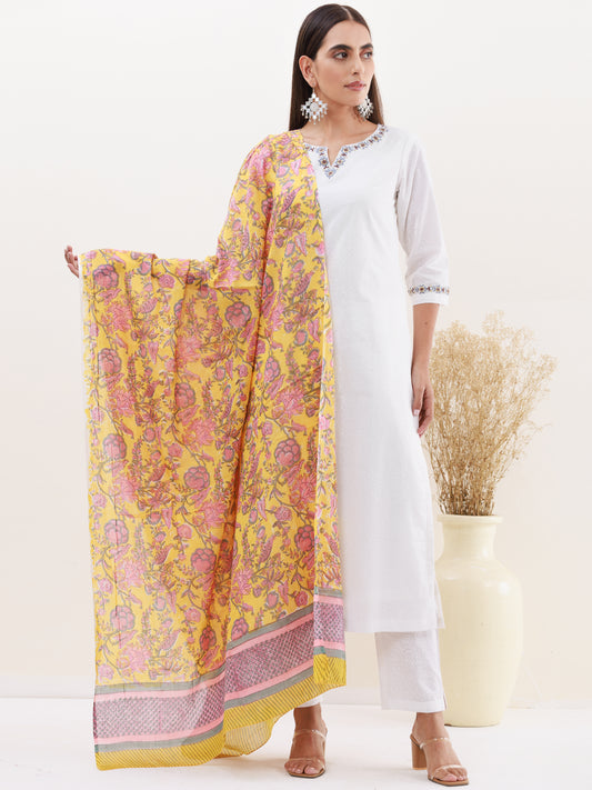 Gulmarg Rasam Set Of Kurta Pants Dupatta