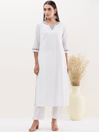 Gulmarg Rasam Set Of Kurta Pants Dupatta