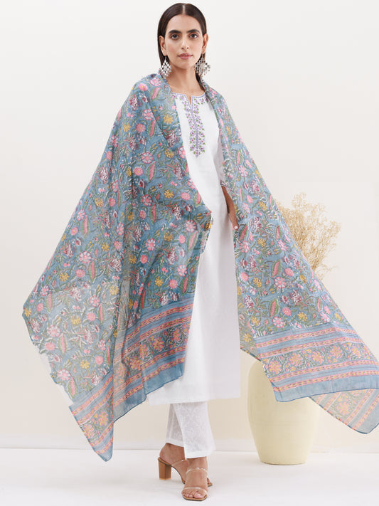 Gulmarg Diksha Set Of Kurta Pants Dupatta