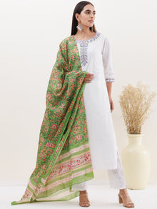 Gulmarg Fanah Set Of Kurta Pants Dupatta