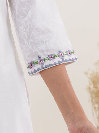 Gulmarg Fanah Set Of Kurta Pants Dupatta