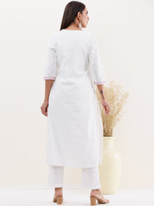 Gulmarg Manal Set Of Kurta & Pants