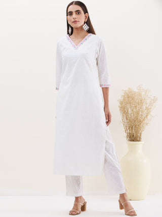 Gulmarg Manal Set Of Kurta & Pants
