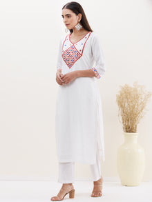 Gulmarg Sania Set Of Kurta Pants Dupatta