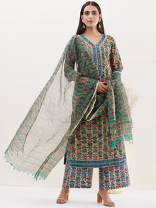 Gazal Diva Set Of Kurta Pants Kota Doria Dupatta