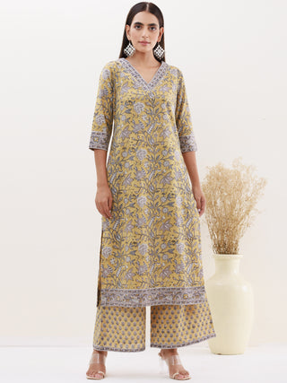 Utsav Sameera Set Of Kurta Palazzo Dupatta
